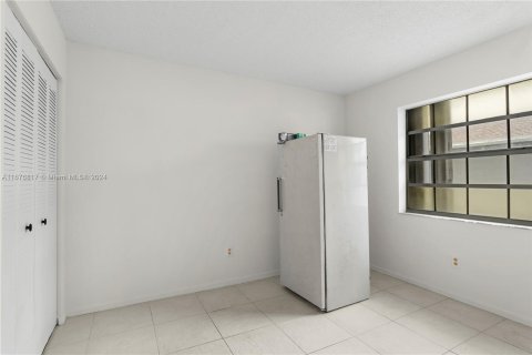 Condominio en venta en Miami, Florida, 3 dormitorios, 98.85 m2 № 1401676 - foto 17