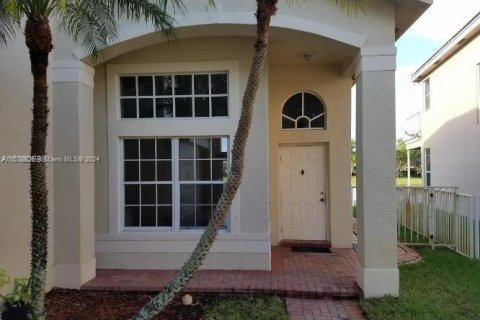 Casa en venta en Miramar, Florida, 4 dormitorios, 234.49 m2 № 1401679 - foto 3