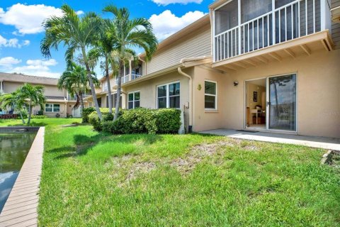 Townhouse in Seminole, Florida 3 bedrooms, 154.03 sq.m. № 1363664 - photo 26