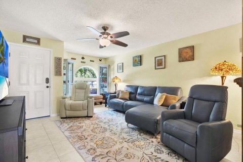 Adosado en venta en Seminole, Florida, 3 dormitorios, 154.03 m2 № 1363664 - foto 5