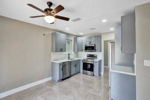Villa ou maison à vendre à Lauderhill, Floride: 5 chambres, 157 m2 № 1146547 - photo 28