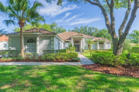 Casa en venta en Tampa, Florida, 4 dormitorios, 288.37 m2 № 1088624 - foto 1