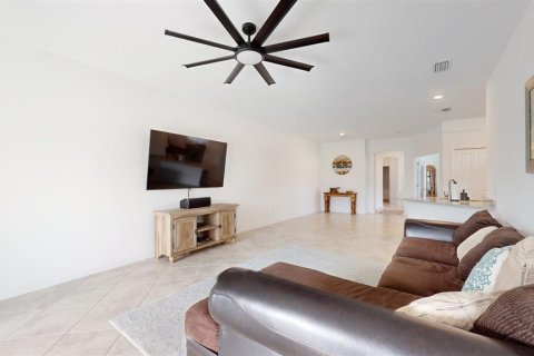 Casa en venta en Port Charlotte, Florida, 2 dormitorios, 144.37 m2 № 917941 - foto 9