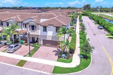 Adosado en venta en Davie, Florida, 3 dormitorios, 173.08 m2 № 1240218 - foto 15