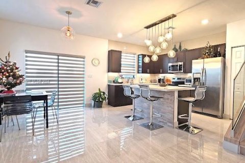 Adosado en venta en Davie, Florida, 3 dormitorios, 173.08 m2 № 1240218 - foto 2