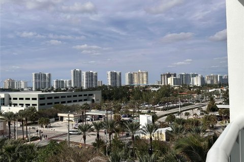 Condo in Sunny Isles Beach, Florida, 2 bedrooms  № 918095 - photo 20