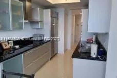 Condo in Sunny Isles Beach, Florida, 2 bedrooms  № 918095 - photo 3