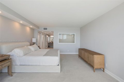 Condo in Fort Lauderdale, Florida, 2 bedrooms  № 1399008 - photo 13