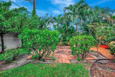 Casa en alquiler en Fort Lauderdale, Florida, 3 dormitorios, 110.37 m2 № 1399019 - foto 10