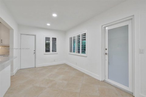 Casa en alquiler en Fort Lauderdale, Florida, 3 dormitorios, 110.37 m2 № 1399019 - foto 18