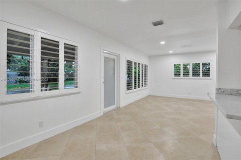 Casa en alquiler en Fort Lauderdale, Florida, 3 dormitorios, 110.37 m2 № 1399019 - foto 15