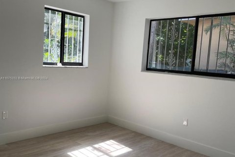 Apartamento en alquiler en Miami, Florida, 2 dormitorios, 69.68 m2 № 1399016 - foto 16