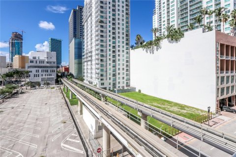 Condominio en alquiler en Miami, Florida, 1 dormitorio, 71.53 m2 № 1366960 - foto 12