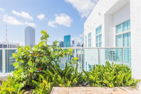 Condo in Miami, Florida, 1 bedroom  № 1366960 - photo 29