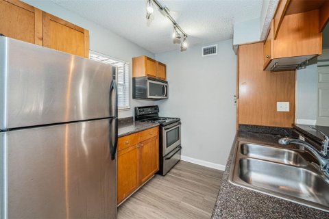 Copropriété à louer à Clearwater, Floride: 2 chambres, 87.89 m2 № 1366725 - photo 5