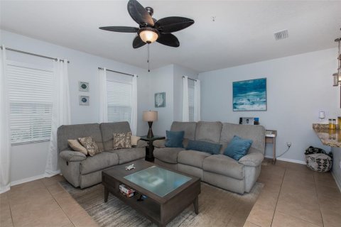 Touwnhouse à vendre à New Port Richey, Floride: 2 chambres, 143.26 m2 № 988523 - photo 19