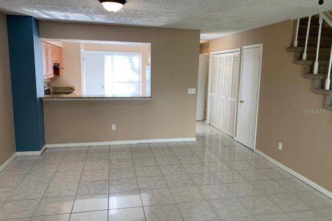 Townhouse in Tampa, Florida 2 bedrooms, 117.15 sq.m. № 1369567 - photo 18