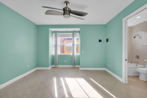Adosado en venta en Fort Lauderdale, Florida, 3 dormitorios, 164.34 m2 № 760971 - foto 28