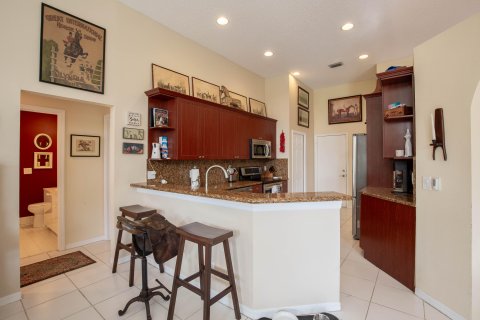 House in Wellington, Florida 3 bedrooms, 175.31 sq.m. № 686696 - photo 30