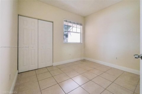 Copropriété à louer à Pembroke Pines, Floride: 3 chambres, 101.54 m2 № 1367391 - photo 9