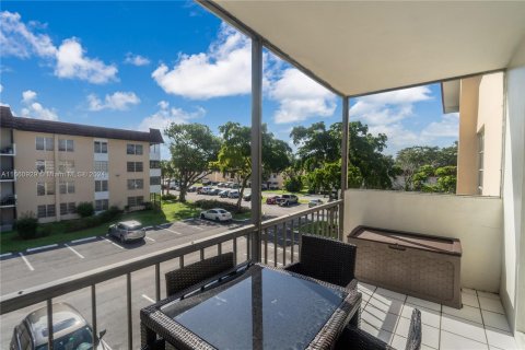 Copropriété à vendre à Lauderhill, Floride: 2 chambres, 90.3 m2 № 1367348 - photo 16