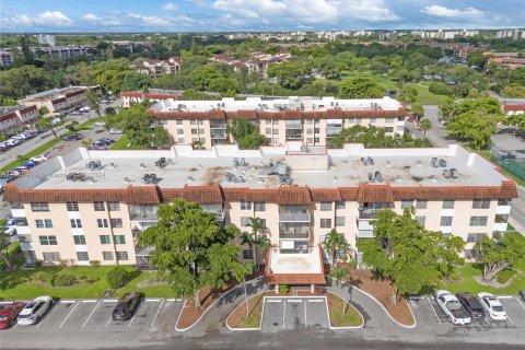 Condo in Lauderhill, Florida, 2 bedrooms  № 1367348 - photo 26