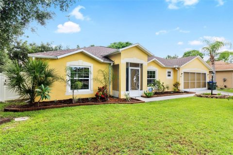 Villa ou maison à vendre à North Port, Floride: 3 chambres, 189.52 m2 № 1300526 - photo 2