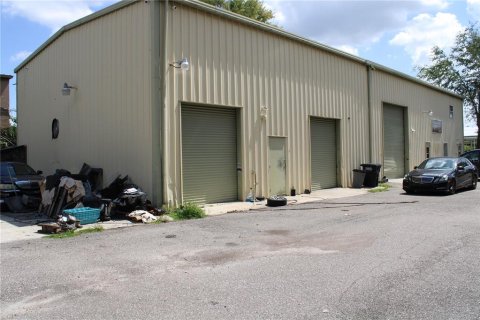 Immobilier commercial à vendre à Tampa, Floride: 371.61 m2 № 644211 - photo 8