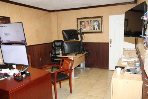 Immobilier commercial à vendre à Tampa, Floride: 371.61 m2 № 644211 - photo 26