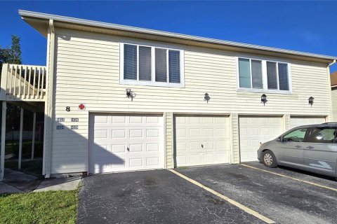 Condo in Kissimmee, Florida, 2 bedrooms  № 1393259 - photo 2