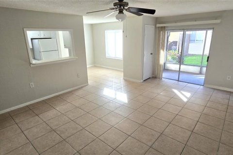 Copropriété à vendre à Kissimmee, Floride: 2 chambres, 94.02 m2 № 1393259 - photo 5