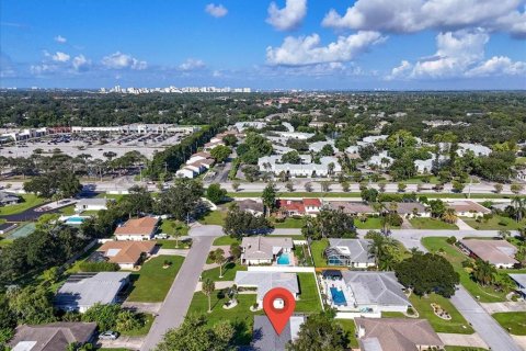 Villa ou maison à vendre à Sarasota, Floride: 3 chambres, 194.07 m2 № 1393222 - photo 7