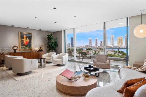 Condo in Aventura, Florida, 3 bedrooms  № 1315803 - photo 1