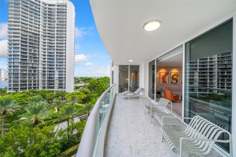 Condo in Aventura, Florida, 3 bedrooms  № 1315803 - photo 21