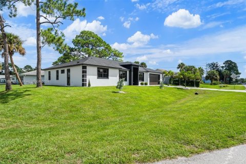 Villa ou maison à vendre à Palm Bay, Floride: 4 chambres, 206.15 m2 № 1368645 - photo 11