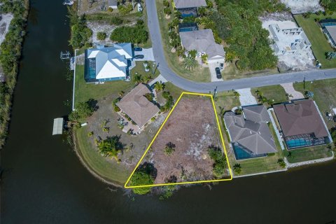 Купить земельный участок в Порт-Шарлотт, Флорида № 374909 - фото 7