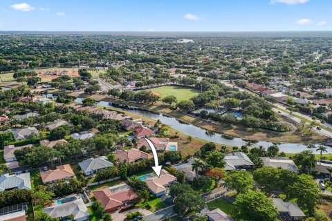 House in Coral Springs, Florida 4 bedrooms, 189.52 sq.m. № 1222446 - photo 4