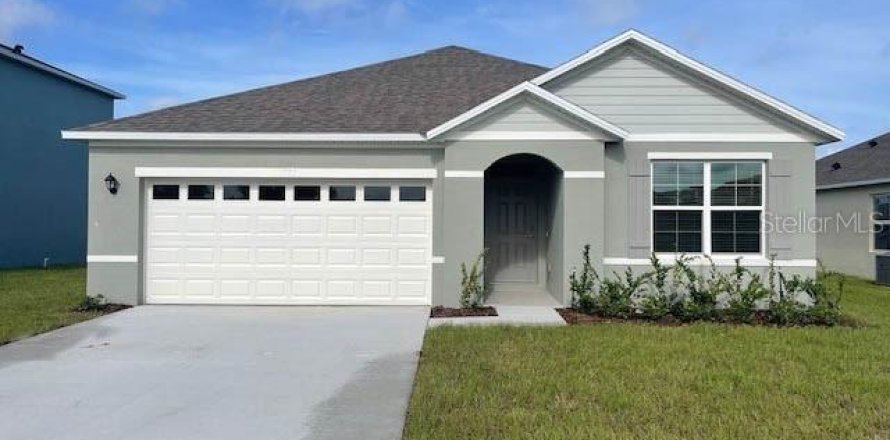 House in Davenport, Florida 3 bedrooms, 155.33 sq.m. № 1363025