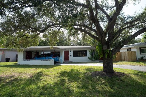 House in Fort Lauderdale, Florida 3 bedrooms, 121.52 sq.m. № 1232371 - photo 2