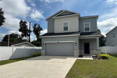 Villa ou maison à louer à Zephyrhills, Floride: 4 chambres, 181.9 m2 № 1366670 - photo 5