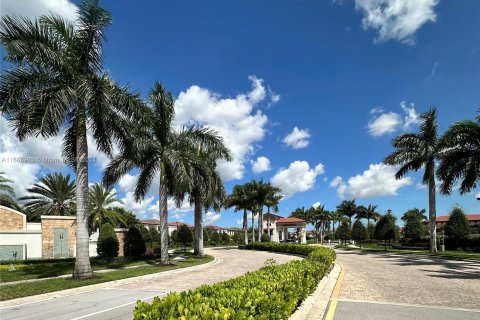 Touwnhouse à vendre à Hialeah, Floride: 3 chambres, 153.29 m2 № 1386301 - photo 3