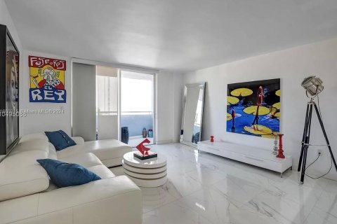 Condominio en venta en Miami Beach, Florida, 1 dormitorio, 70.98 m2 № 1410553 - foto 2