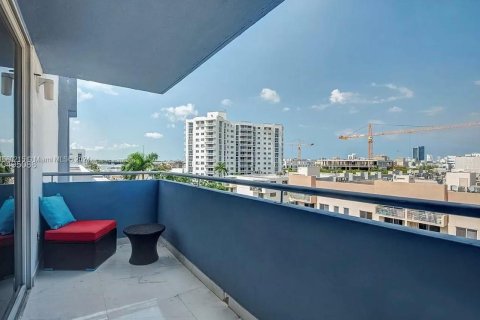 Condominio en venta en Miami Beach, Florida, 1 dormitorio, 70.98 m2 № 1410553 - foto 11