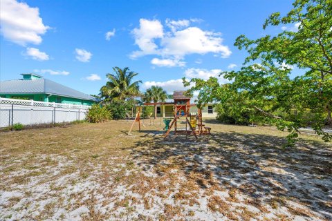 Casa en venta en Jensen Beach, Florida, 3 dormitorios, 139.45 m2 № 1224612 - foto 14