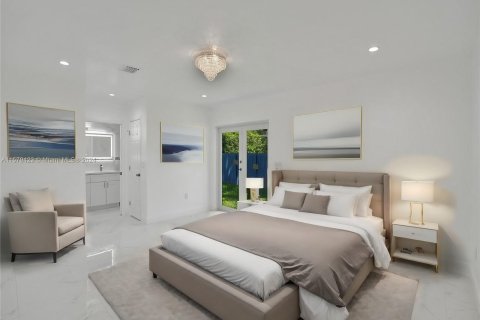 Casa en venta en Biscayne Park, Florida, 6 dormitorios, 164.25 m2 № 1160138 - foto 10