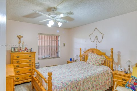 Condominio en venta en Pembroke Pines, Florida, 2 dormitorios, 88.54 m2 № 1229603 - foto 15