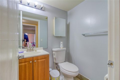 Condominio en venta en Pembroke Pines, Florida, 2 dormitorios, 88.54 m2 № 1229603 - foto 18