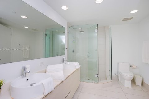 Condominio en venta en Hallandale Beach, Florida, 3 dormitorios, 146.51 m2 № 1261 - foto 15