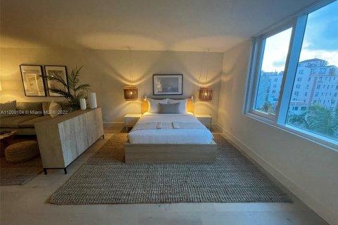 Condominio en alquiler en Miami Beach, Florida, 70.61 m2 № 8288 - foto 5