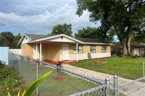 Villa ou maison à vendre à Orlando, Floride: 3 chambres, 87.89 m2 № 1426935 - photo 1